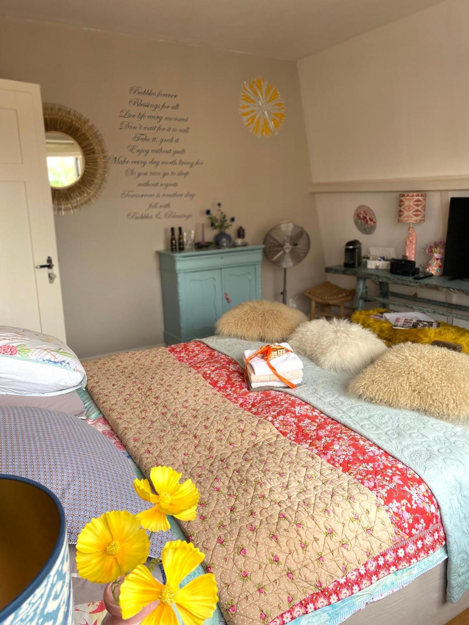לינה וארוחת בוקר בילטהובן Bubbles & Bed מראה חיצוני תמונה